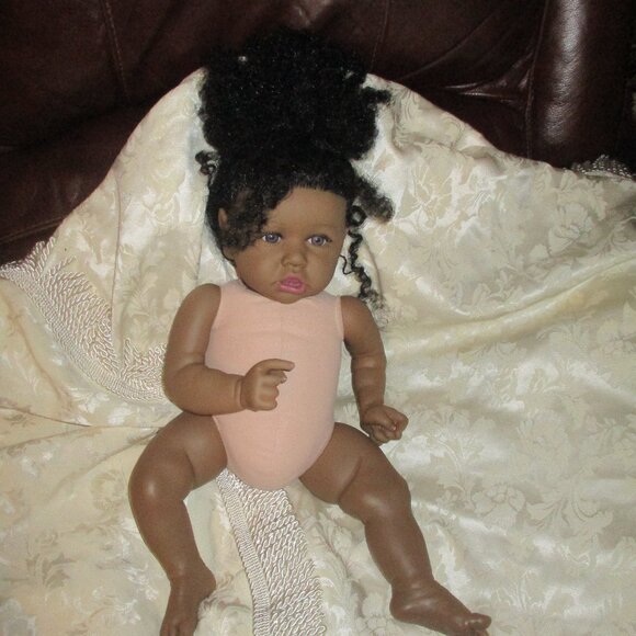 HOOMAI Lifelike Reborn Baby Dolls with Soft Body African American Realistic Girl - Picture 7 of 9